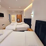 Πανσιόν Mefaja 3*