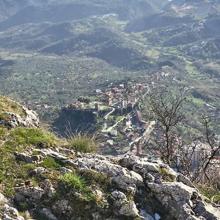 Mefaja Guest house Kruje